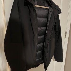 Lululemon pinnacle warmth jacket size S